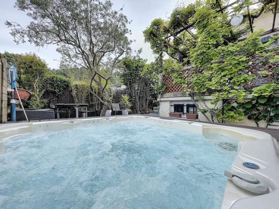 Villa Jacuzzi A 10Min Daix En Pce Gardanne Bagian luar foto